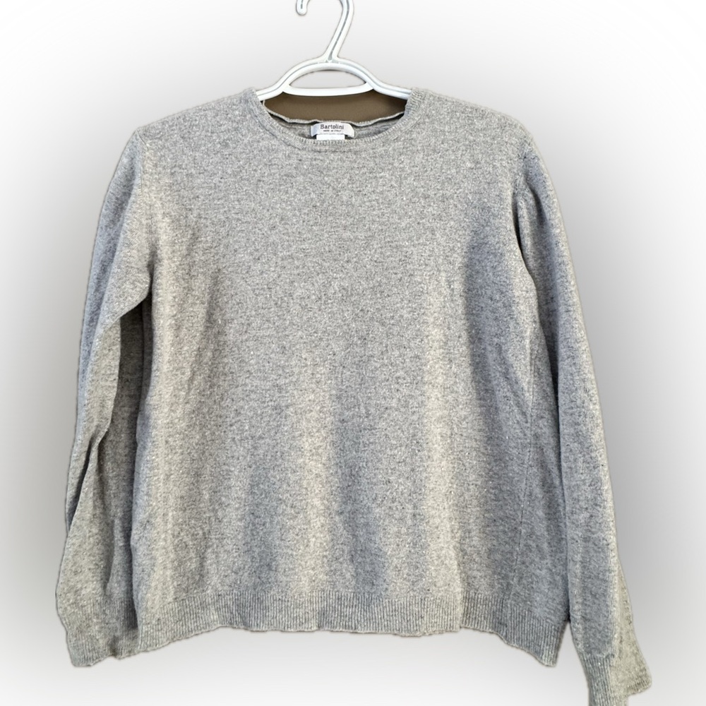 Beautiful Gray Crewneck Sweater